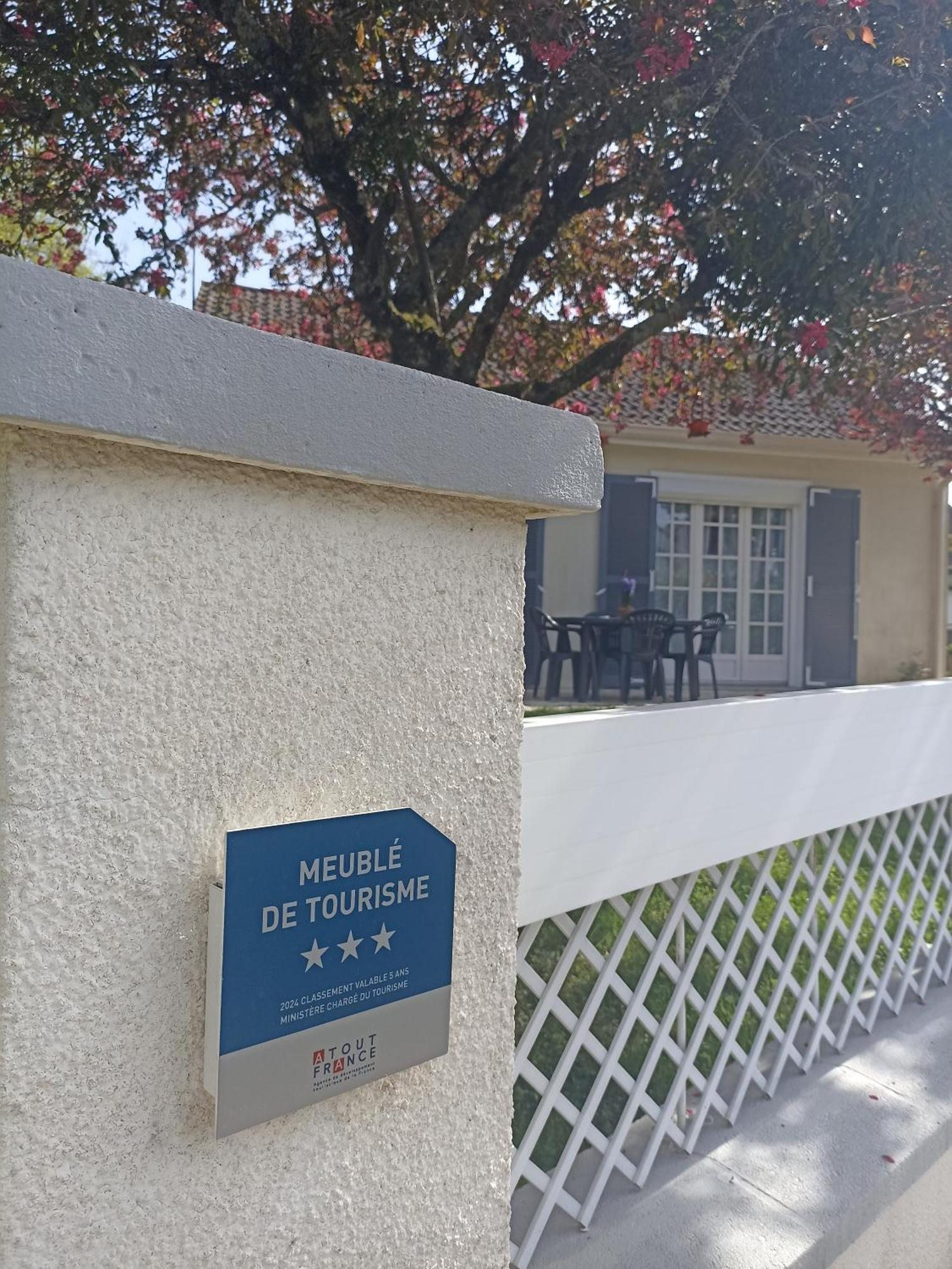 אונזה Entre 2 Chateaux מראה חיצוני תמונה